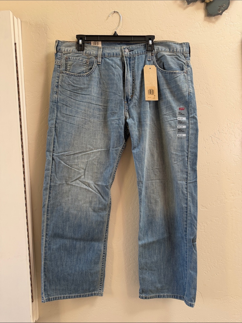 Levi’s Men's Light Blue Straight-Leg Jeans